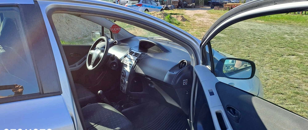 Toyota Yaris cena 9800 przebieg: 209000, rok produkcji 2007 z Gniezno małe 92